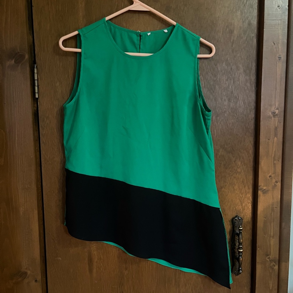 Green and Black Sleeveless Top